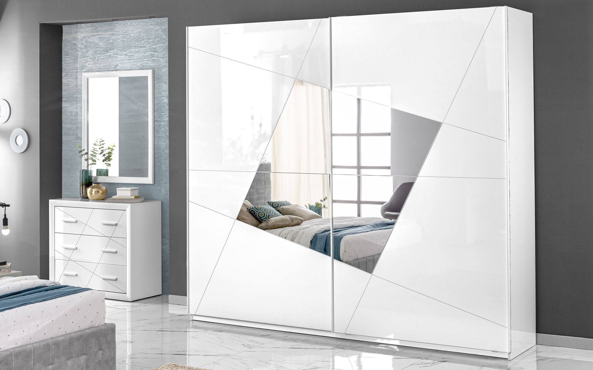 montaj dressing usi glisante albe cu oglinda
